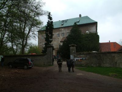 a u jsme tady- Houska
